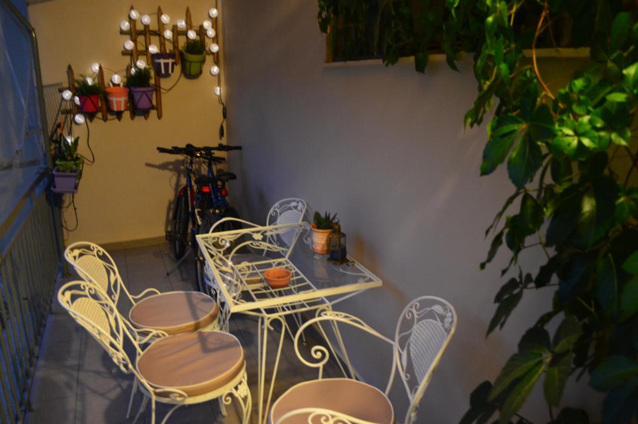 Central Kalamata Cozy Apartment מראה חיצוני תמונה