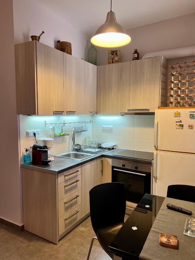Central Kalamata Cozy Apartment מראה חיצוני תמונה